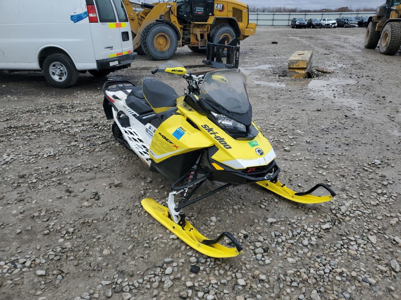 2017 Skidoo Mxz800 for Sale in Appleton, WI - Front End