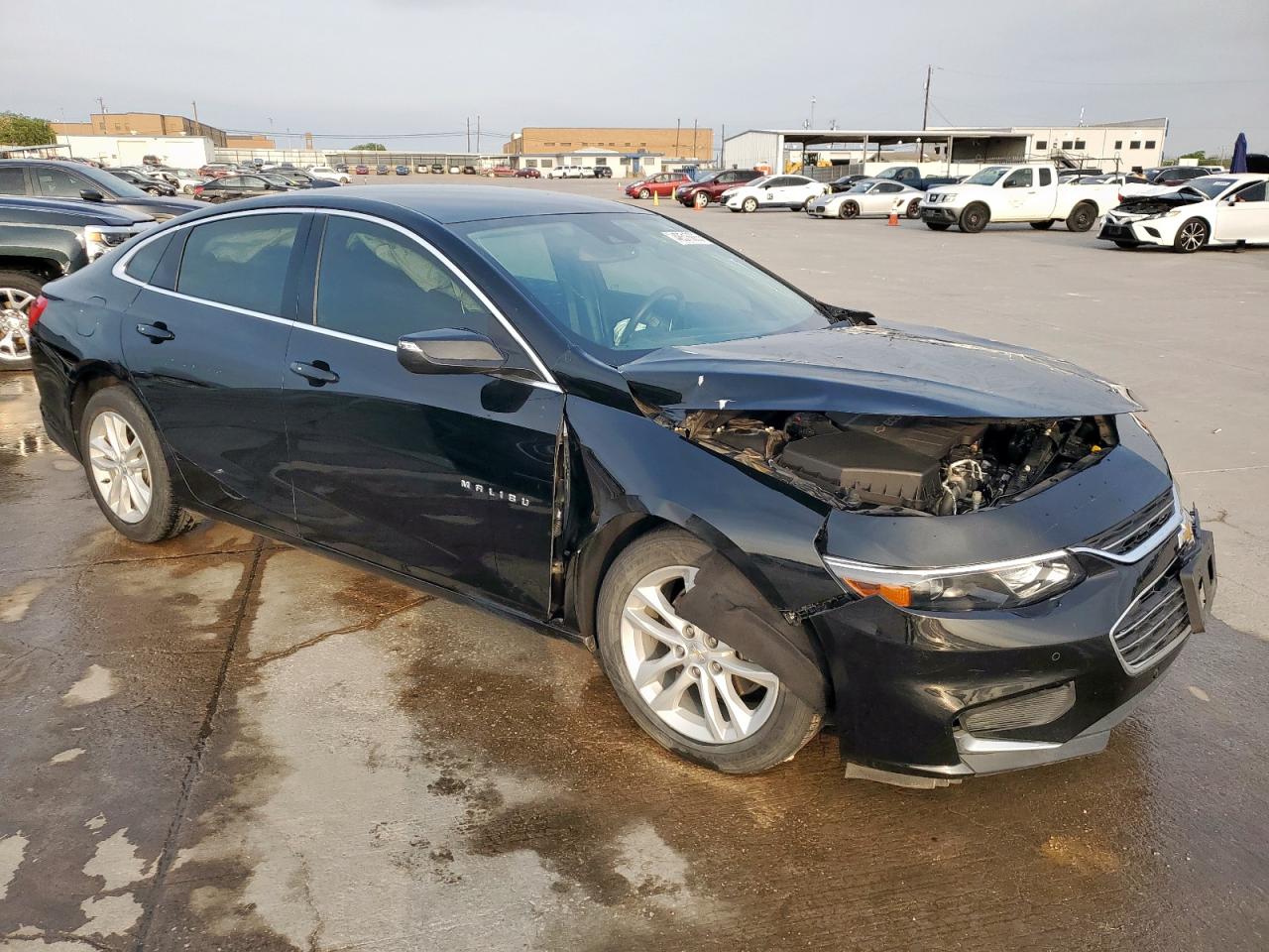 2017 Chevrolet Malibu - Image 4
