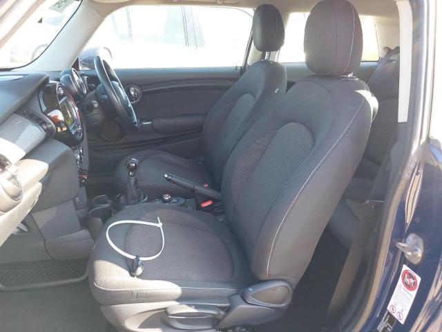 2014 MINI COOPER