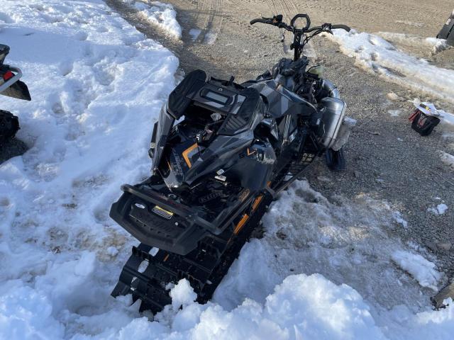 2024 SKIDOO SUMMIT X 8  