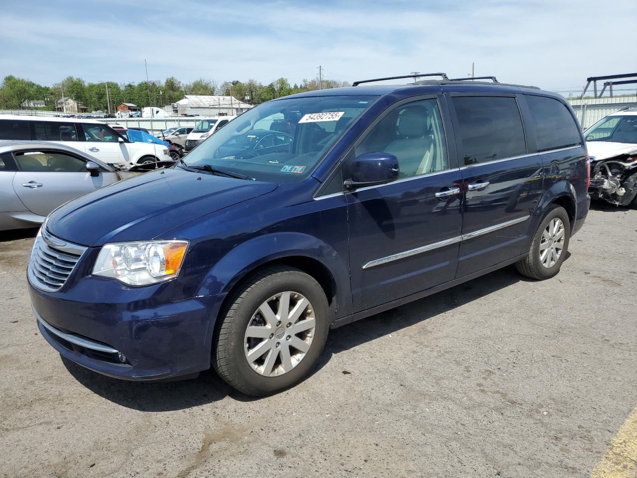2014 Chrysler Town & Country Touring იყიდება Pennsburg-ში, PA - Front End