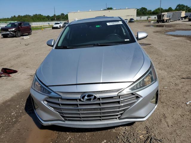  HYUNDAI ELANTRA 2019 Серебристый
