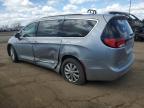 2018 Chrysler Pacifica Touring L продається в Woodhaven, MI - Side