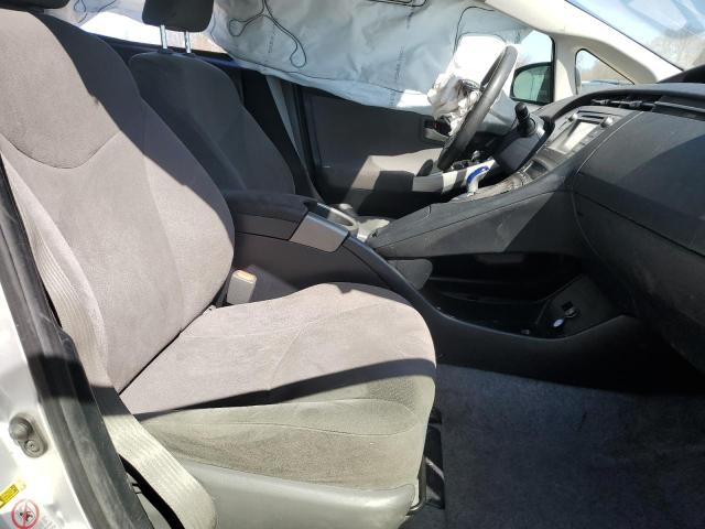  TOYOTA PRIUS 2014 Серебристый