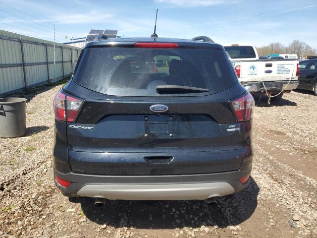  FORD ESCAPE 2018 Czarny