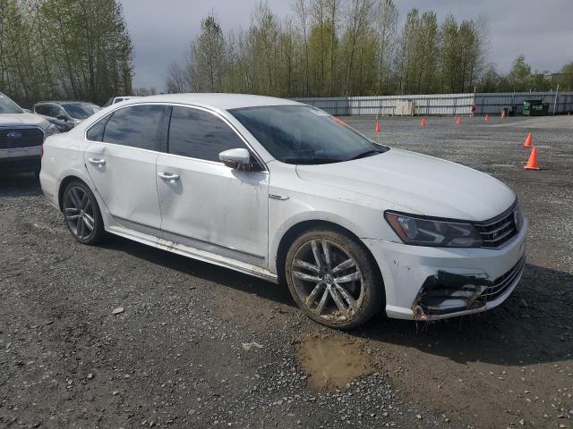  VOLKSWAGEN PASSAT 2017 Белый