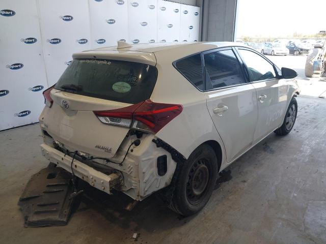 2016 TOYOTA AURIS 