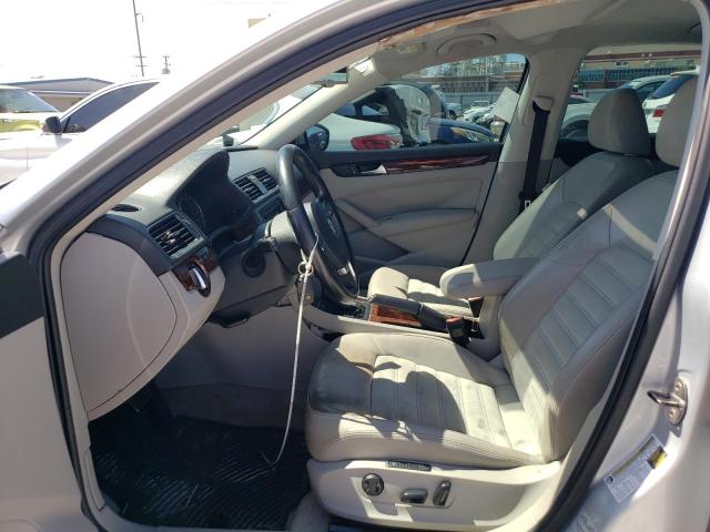  VOLKSWAGEN PASSAT 2012 Сріблястий