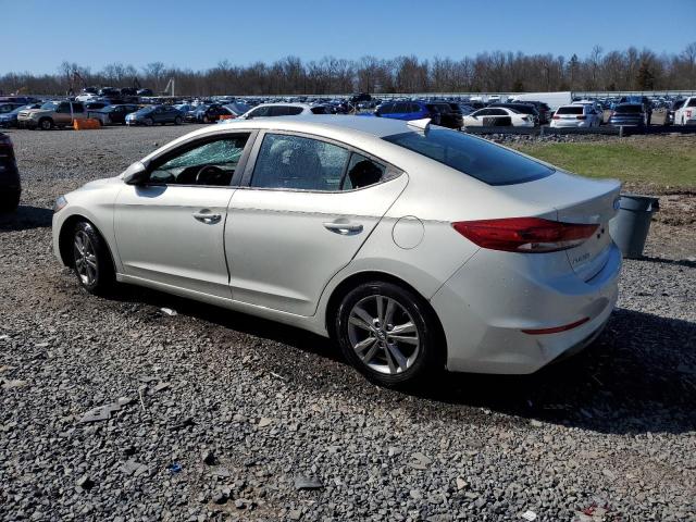  HYUNDAI ELANTRA 2017 Серебристый