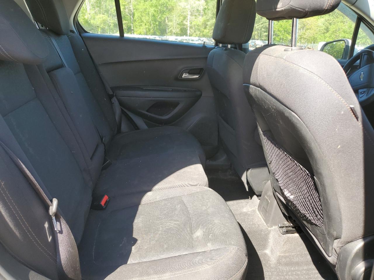 2018 Chevrolet Trax Ls VIN: 3GNCJNSB9JL385284 Lot: 54683475