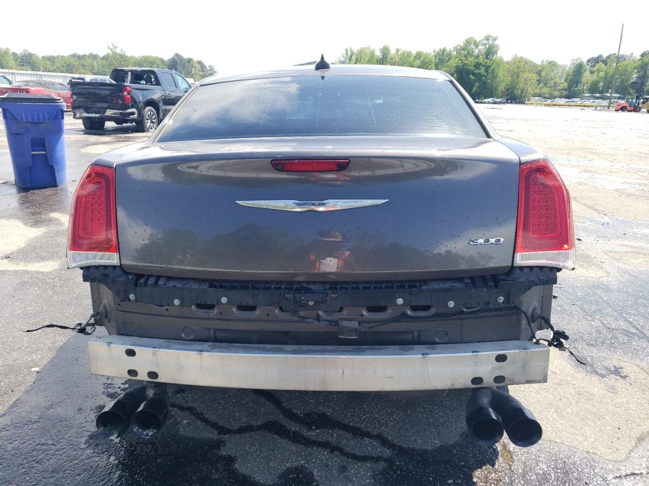 2015 Chrysler 300 Limited VIN: 2C3CCAAGXFH801923 Lot: 52380885