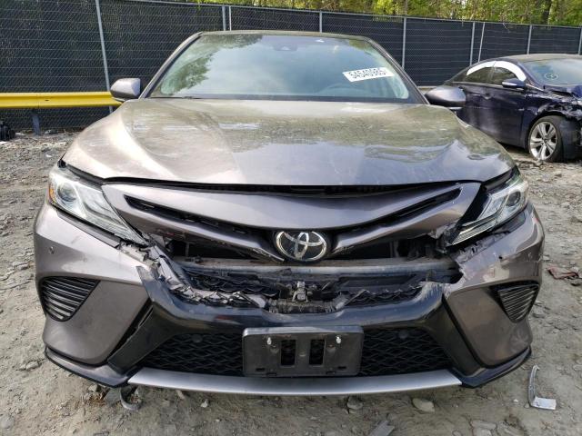  TOYOTA CAMRY 2018 Szary