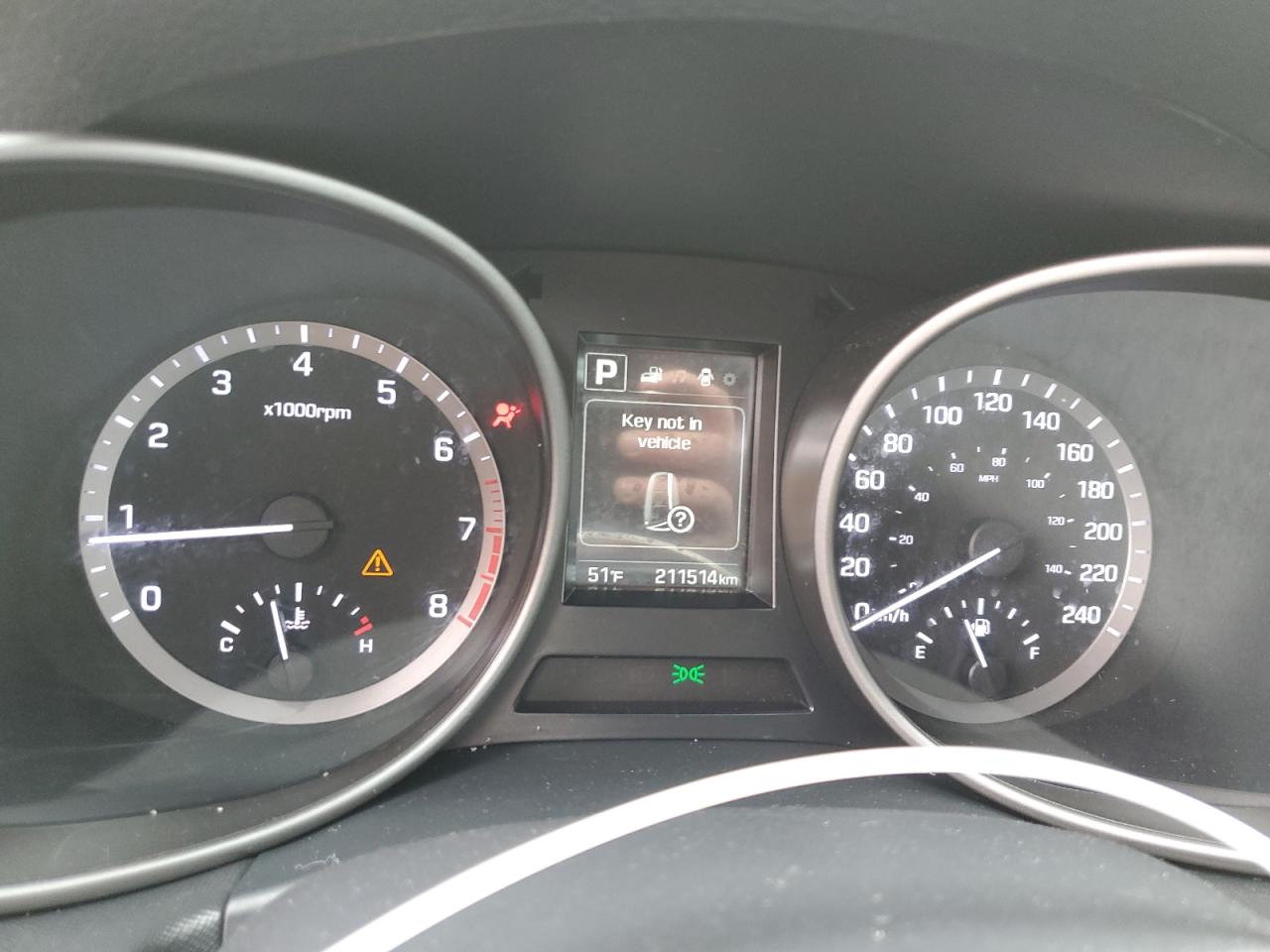 2017 Hyundai Santa Fe Se VIN: KM8SNDHF4HU240453 Lot: 52185755