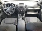 2011 Kia Sorento Base იყიდება Cahokia Heights-ში, IL - Vandalism