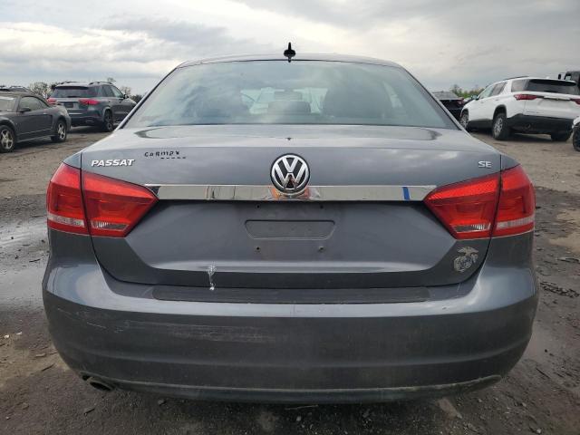 Sedans VOLKSWAGEN PASSAT 2013 Szary