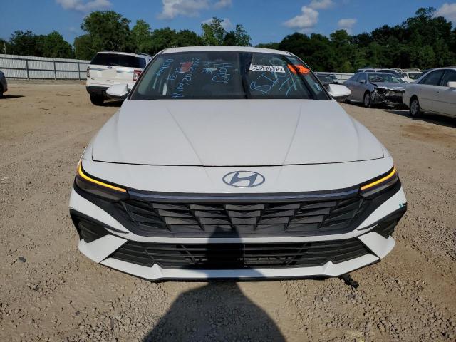 HYUNDAI ELANTRA 2024 Белы
