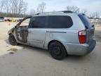 2009 Kia Sedona Ex იყიდება Milwaukee-ში, WI - Burn