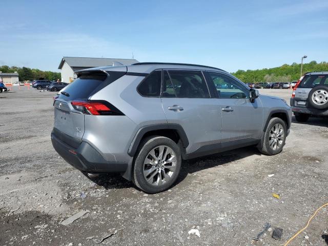  TOYOTA RAV4 2021 Srebrny