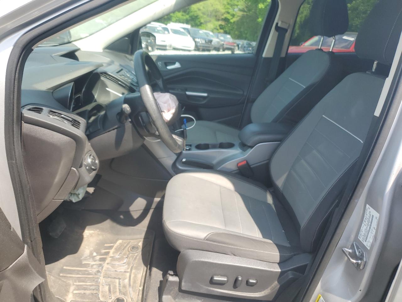 1FMCU9G94FUA09954 2015 Ford Escape Se