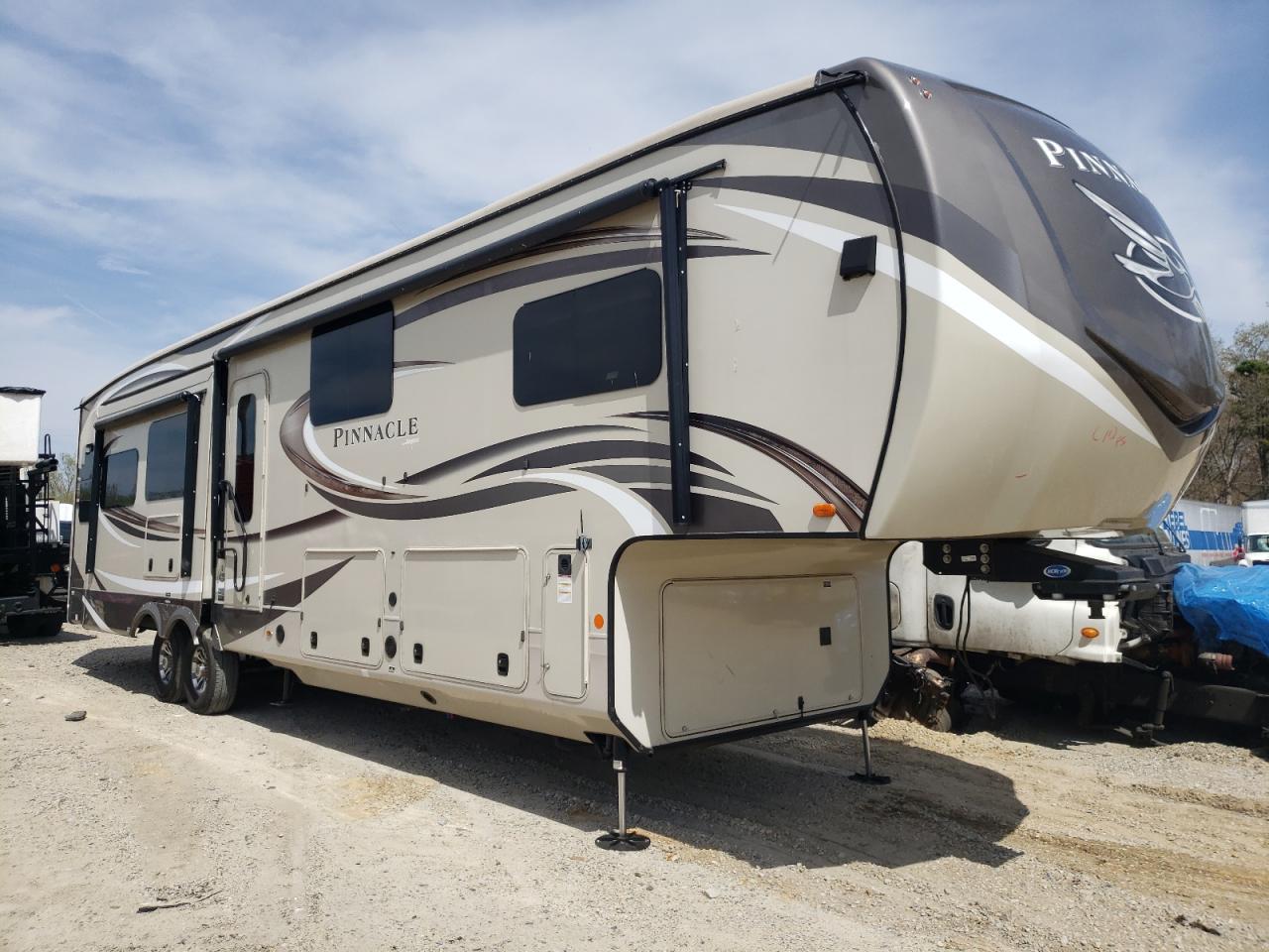 2020 Jayco Trailer for Sale in Glassboro, NJ - Minor Dent/Scratches