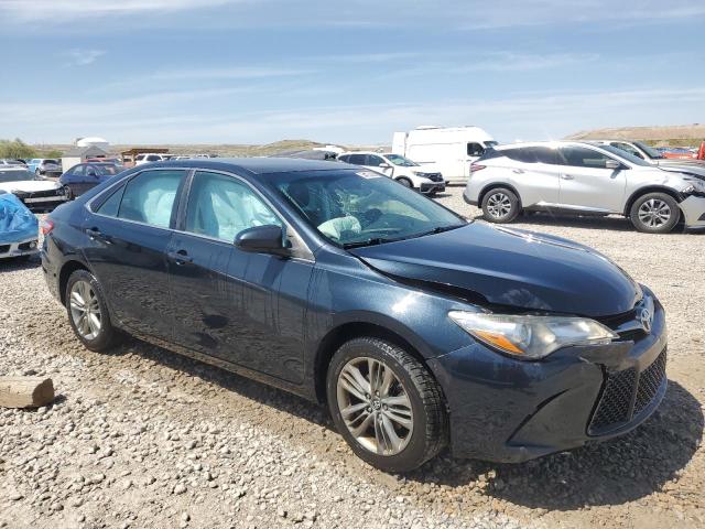  TOYOTA CAMRY 2017 Серый