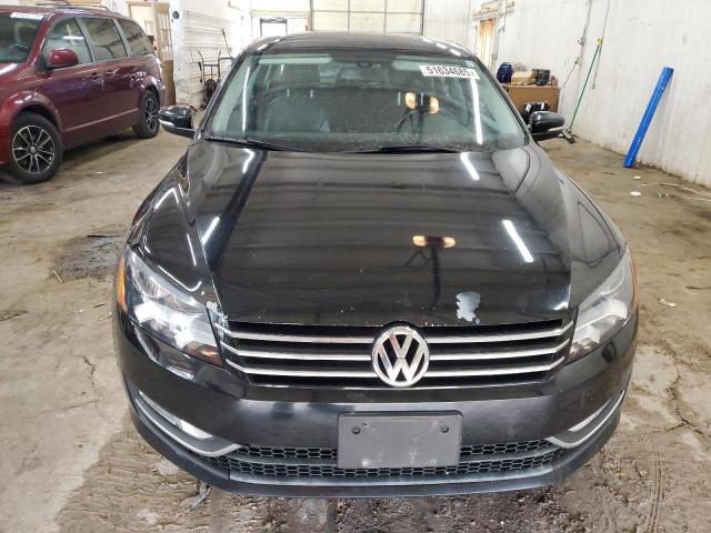  VOLKSWAGEN PASSAT 2015 Черный