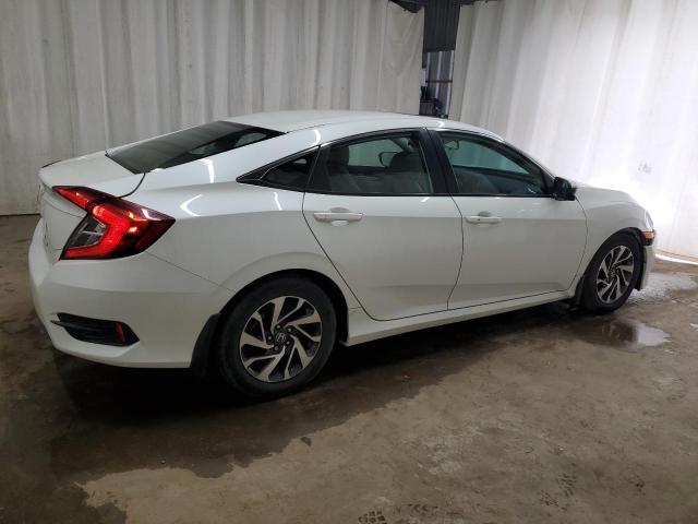 Седани HONDA CIVIC 2016 Білий