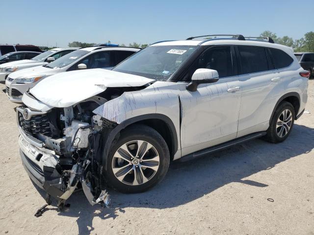 TOYOTA HIGHLANDER 2021