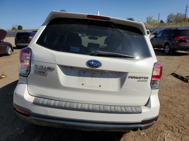  SUBARU FORESTER 2017 Белы