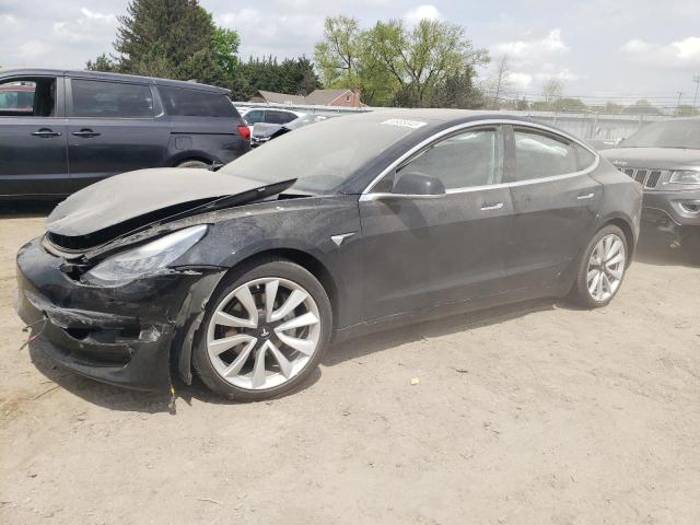  TESLA MODEL 3 2018 Черный