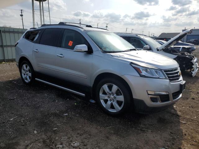  CHEVROLET TRAVERSE 2017 Серебристый