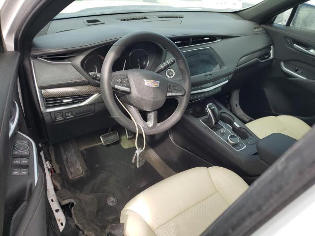  CADILLAC XT4 2022 Czarny