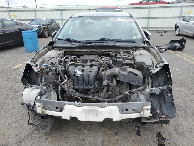  MAZDA 3 2016 Серебристый