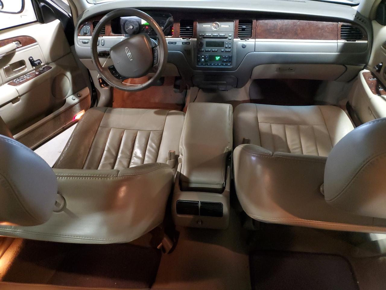 2007 Lincoln Town Car Signature VIN: 1LNHM81V97Y631594 Lot: 54314315