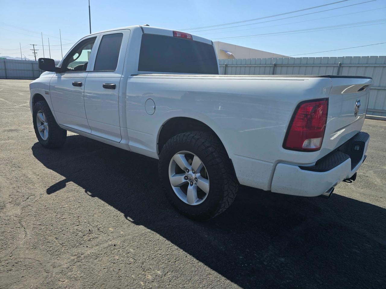2014 RAM 1500 - Image 3