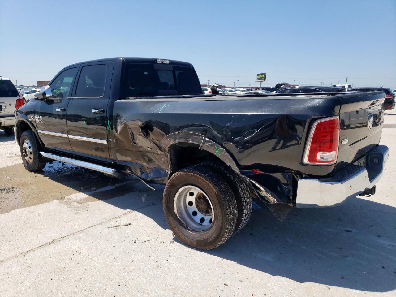 2016 RAM 3500 - Image 2