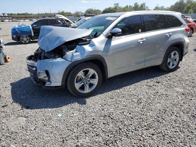  TOYOTA HIGHLANDER 2018 Srebrny
