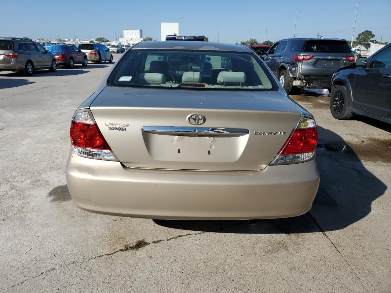 2005 Toyota Camry Le VIN: 4T1BE32K75U638705 Lot: 53272815