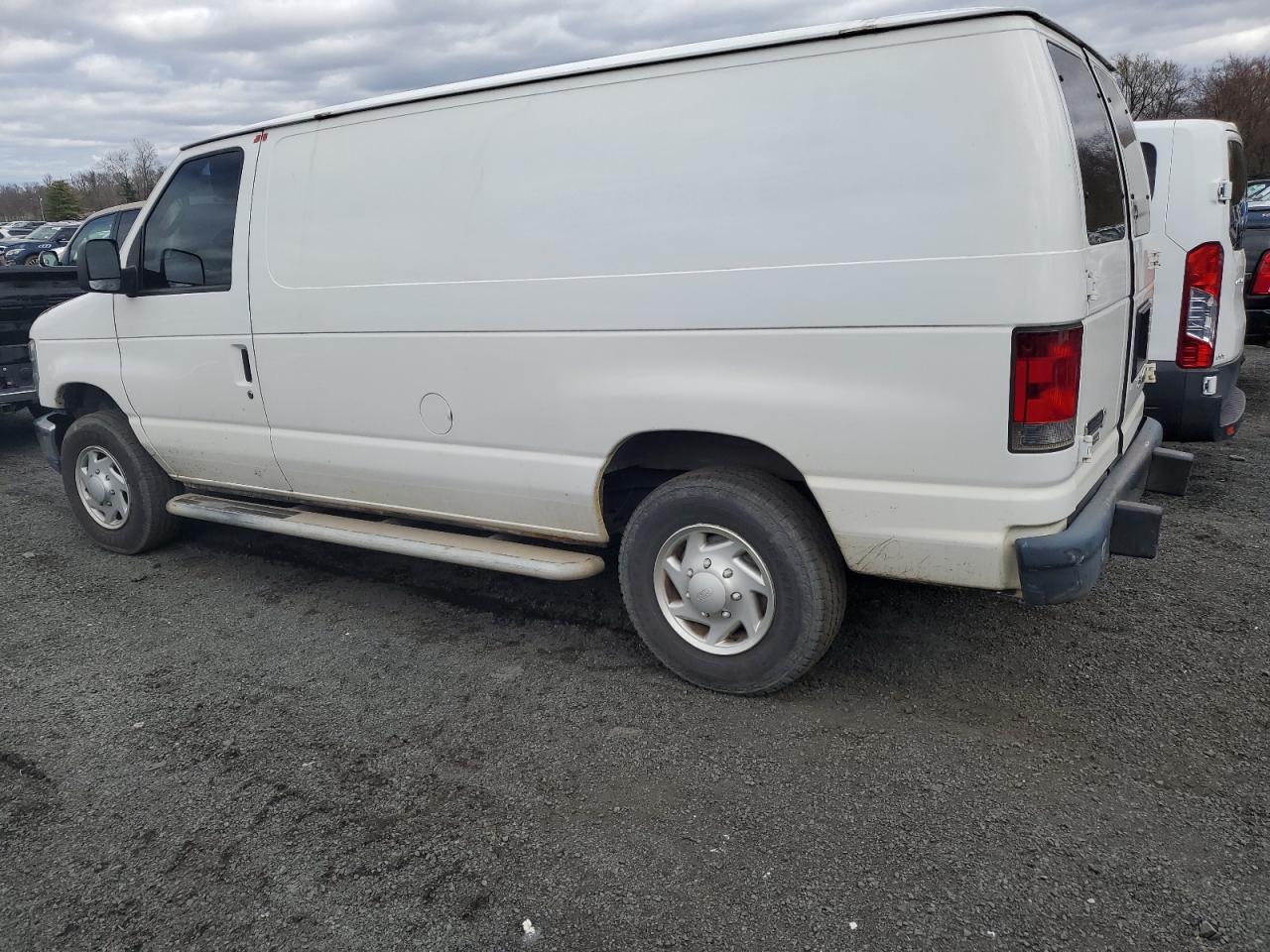 2012 Ford Econoline - Image 2