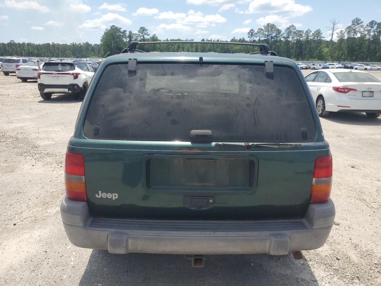 1997 Jeep Grand Cherokee Laredo VIN: 1J4FX58S9VC739621 Lot: 54962855