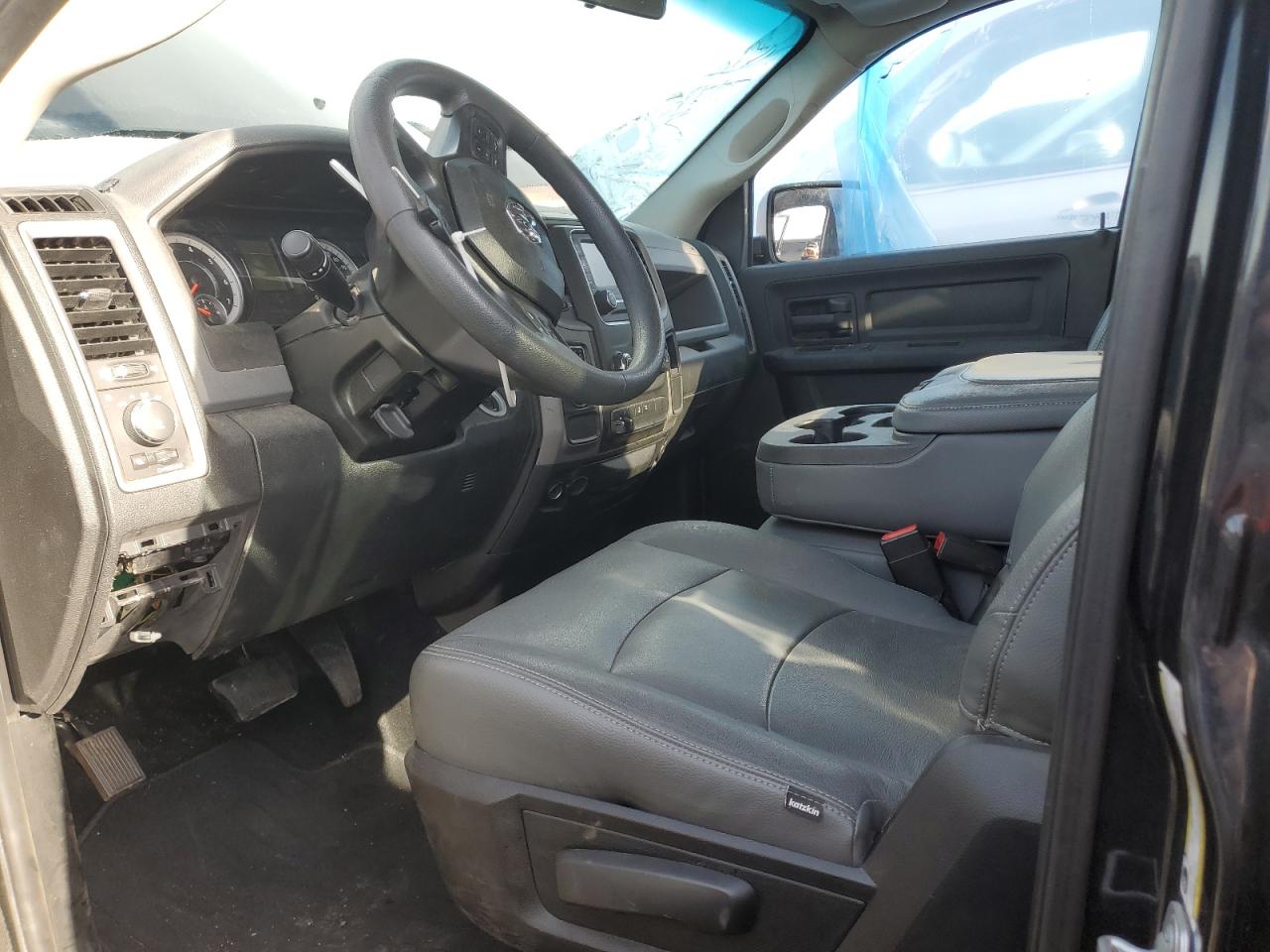 2018 RAM 1500 - Image 7