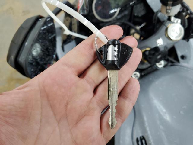  SUZUKI GSXR750 2023 Сріблястий
