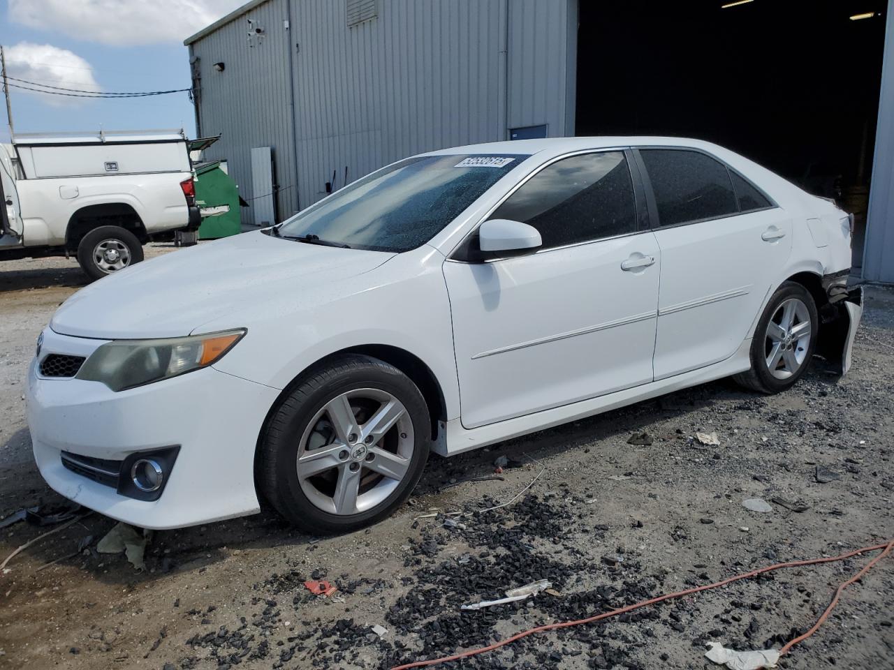 2012 Toyota Camry Base იყიდება Jacksonville-ში, FL - Rear End