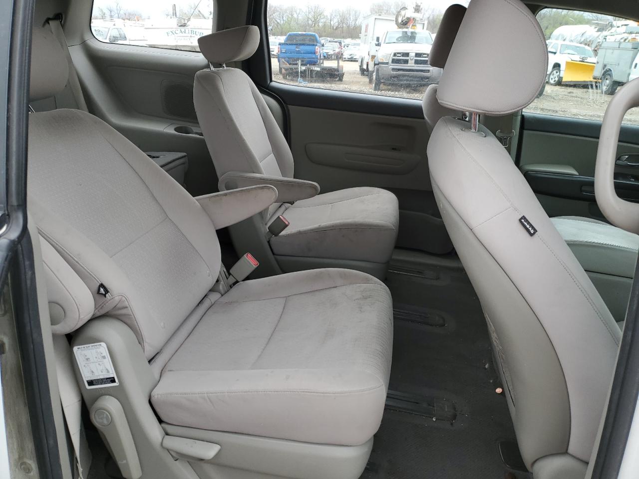 2017 Kia Sedona L VIN: KNDMA5C18H6277486 Lot: 51342805