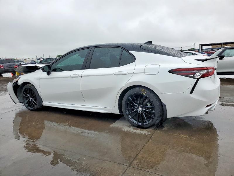  TOYOTA CAMRY 2021 Biały