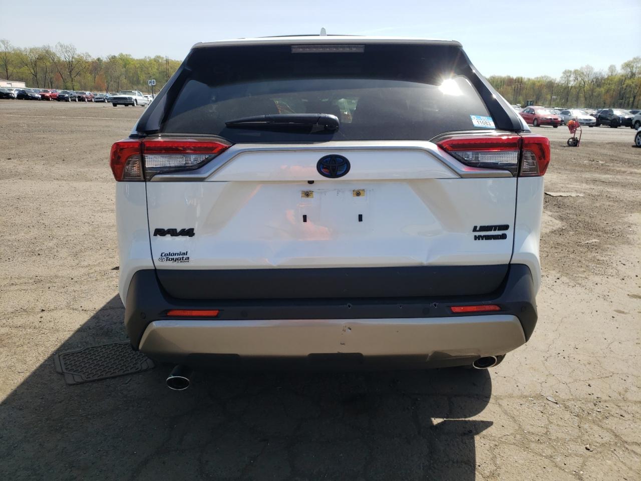 JTMD6RFV7RJ046178 TOYOTA RAV4 2024