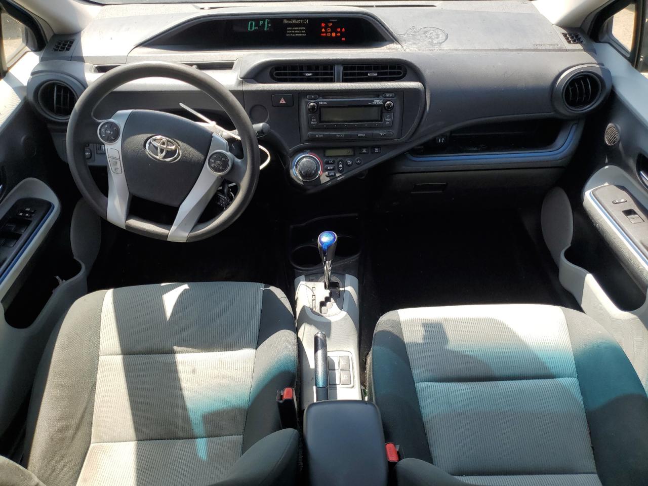 2013 Toyota Prius C VIN: JTDKDTB33D1547219 Lot: 54197665
