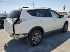 2016 Toyota Rav4 Le იყიდება Sun Valley-ში, CA - Rear End