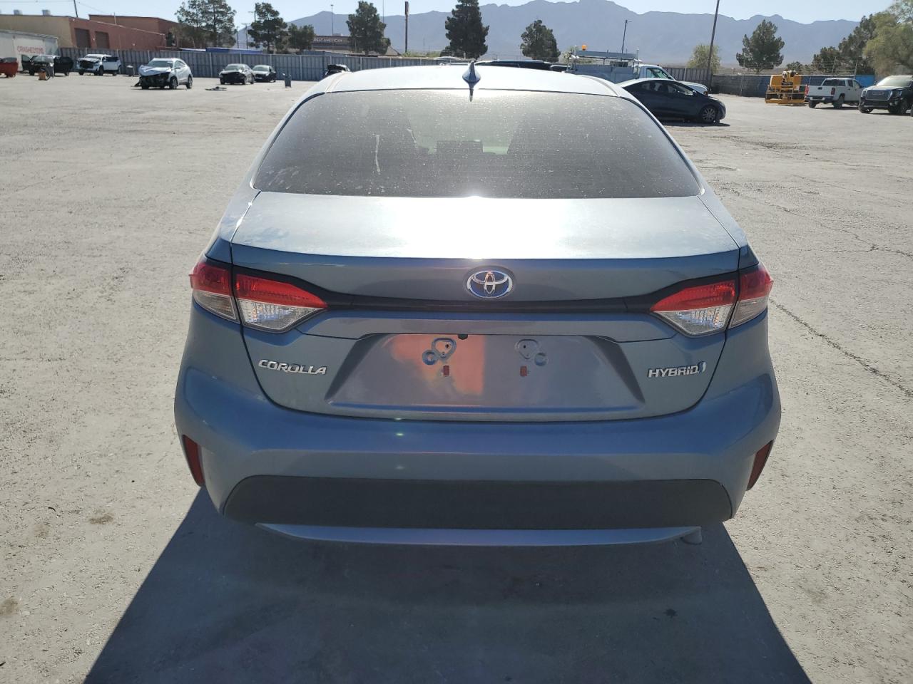 2022 Toyota Corolla Le VIN: JTDEAMDE8NJ040845 Lot: 54923305