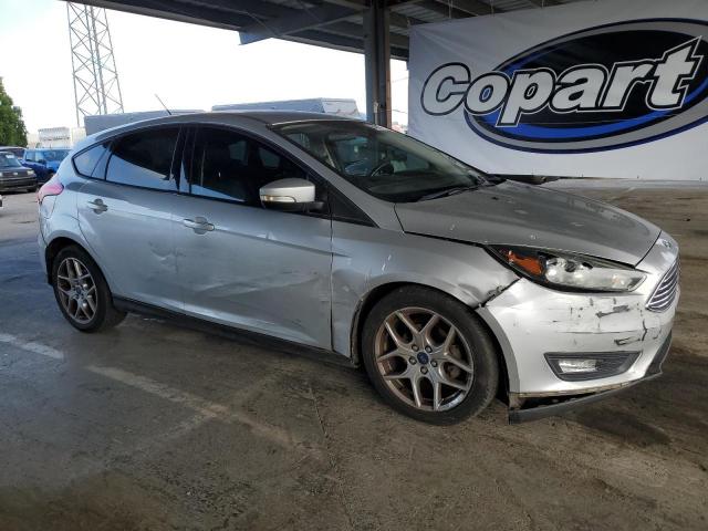 Хэтчбеки FORD FOCUS 2015 Серебристый